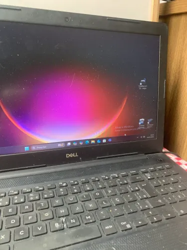 Notebook Dell ( sem bateria, funcionante)