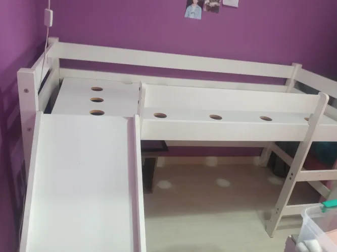 Cama infantil  da tok stok 