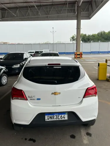 Chevrolet Onix Hatch LT 1.0 8V Flex Mec. 4P 2018
