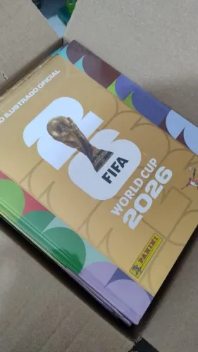 Álbum capa dourada da copa 2026