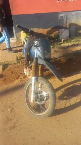 Bros 150 a venda