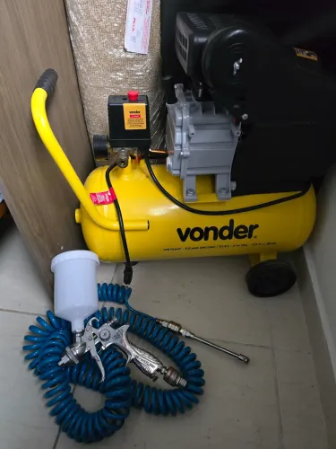 Compressor 21,6l vonder + mang. 15m + pistola smart fastline