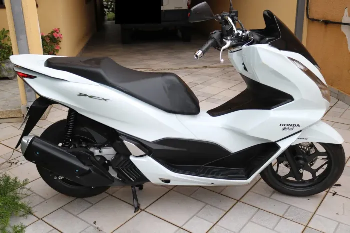 Honda PCX 160 ABS 2023/2024 - Apenas 900km -