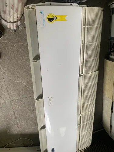 AR-CONDICIONADO TETO CARRIER 57000BTU com defeito na placa da condensadora