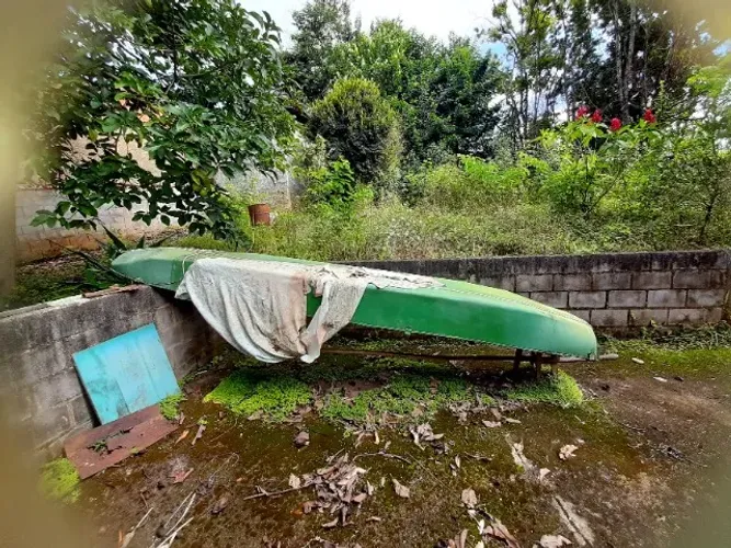 Canoa de Fibra Usada