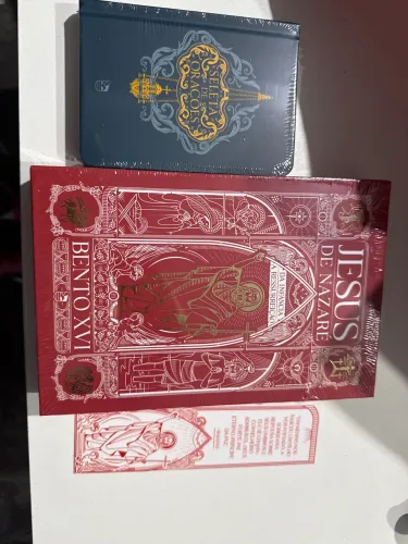 Combo seleta de orações / Jesus de Nazaré da infância a ressurreição