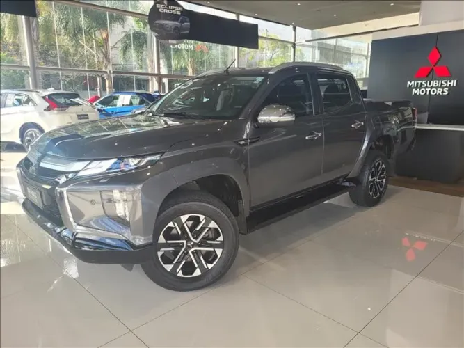 Mitsubishi L200 Triton Sport HPE-S 2.4 CD Dies. AUT 2025