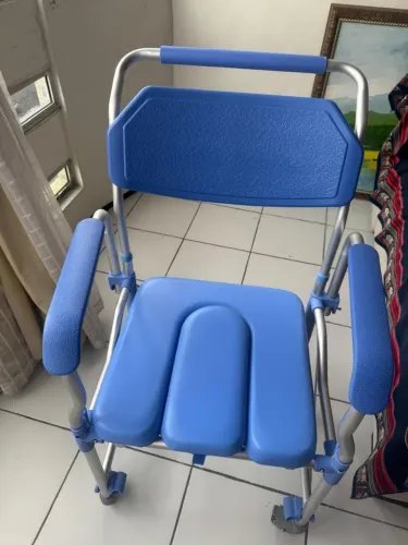 Cadeira Higiênica