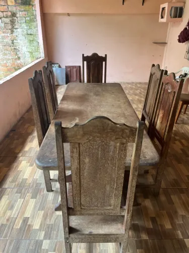 Mesa de angelim