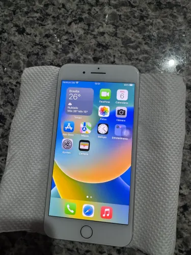 iPhone 8plus vendo ou troco
