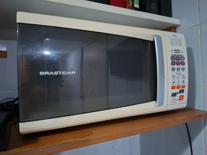 Micro-ondas brastemp 34L defeito