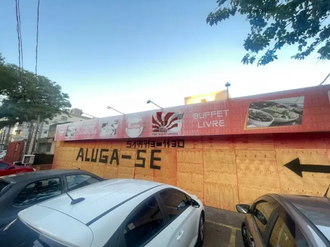 Loja comercial com 150m², Bairro Nossa Senhora das Graças próximo a Av. Inconfidência - Ca