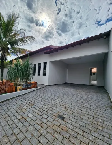 Maringá-PR / Casa a venda