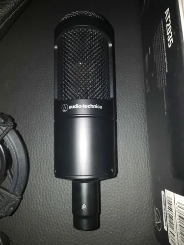 Microfone Áudio Technica AT2035 + Samson Q7