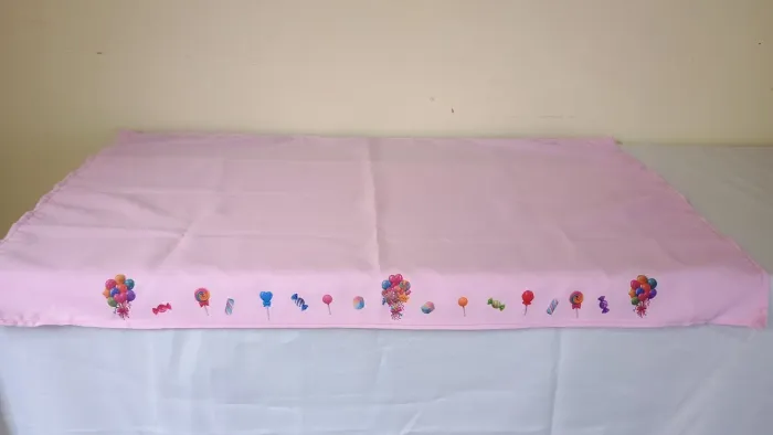 Toalha de Mesa Cosme e Damião 