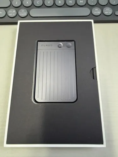 Gravador de Voz AI Plaud Note 64GB Preto com ChatGPT e Transcrição
