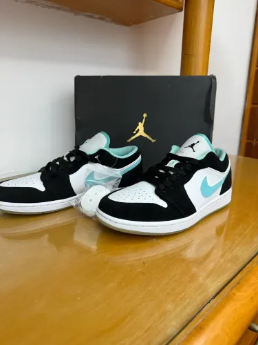 Tênis Air Jordan 1 low ?island green? - tamanho 39