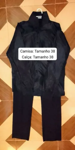 Conjunto Preto Camisa Manga Comprida e Calça Lisa
