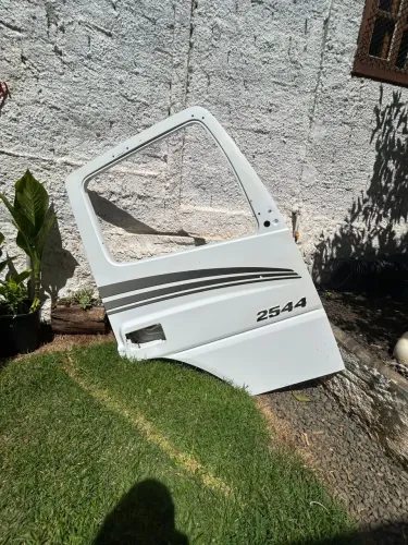 Porta Ford cargo panda 