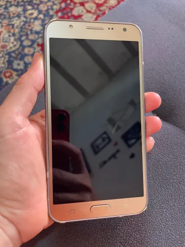 Vendo Celular J7