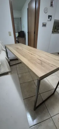 Escrivaninha nova nunca usada
