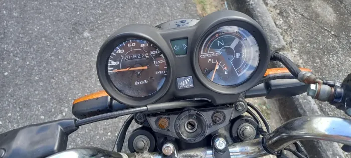 Moto segundo dono.Paseio e trabalho.