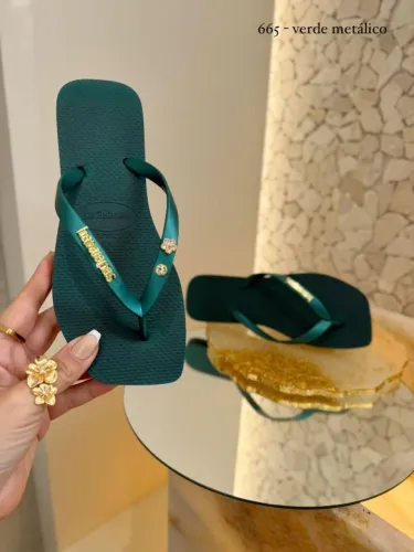 CHINELA HAVAIANAS PINGENTE FLORZINHA ?_<br>Cod: 026<br><br>TAM:*33/34 ao 39/40*<br><br>VALOR:*R$:14,00*