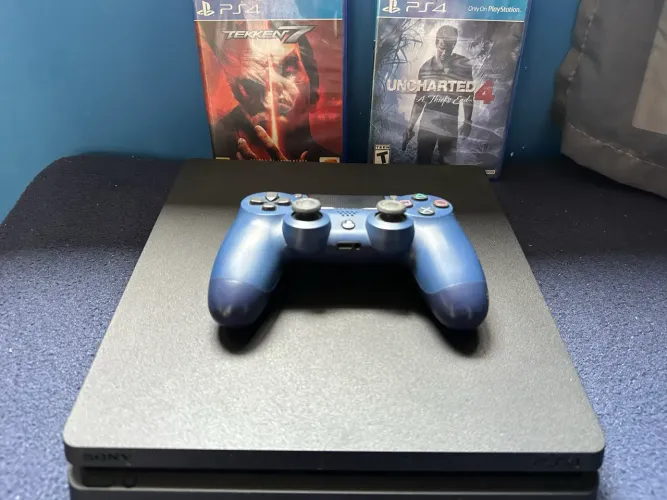 PS4 SLIM