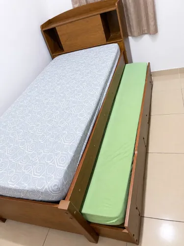 Cama solteiro com auxiliar