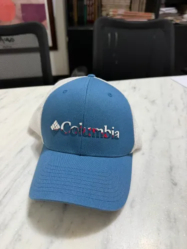 Boné Columbia fechado