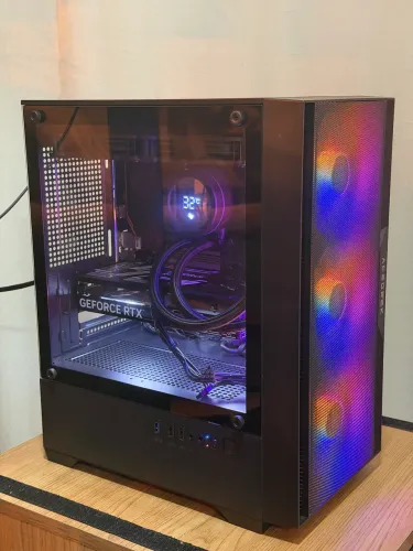PC Gamer AM4 Ryzen 7 5700X + 5060
