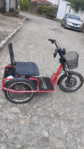 Triciclo elétrico 