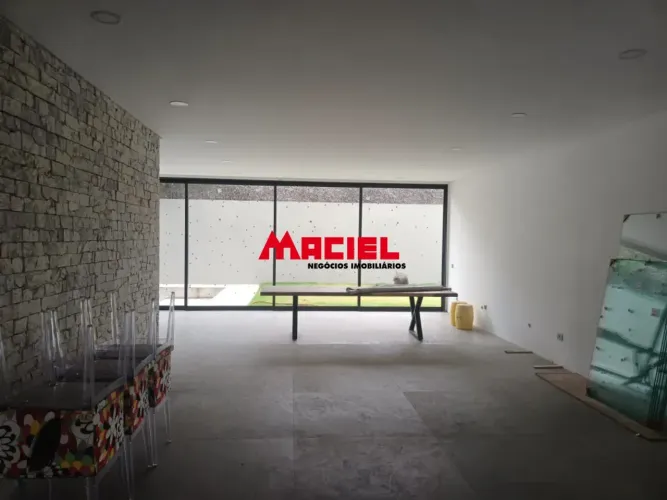 Padrão de imóvel com um fino acabamento, porcelanato, pedra , projeto modernocom área de c