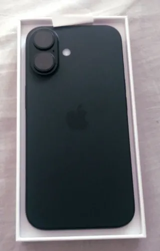 Iphone 16 novo / 128GB