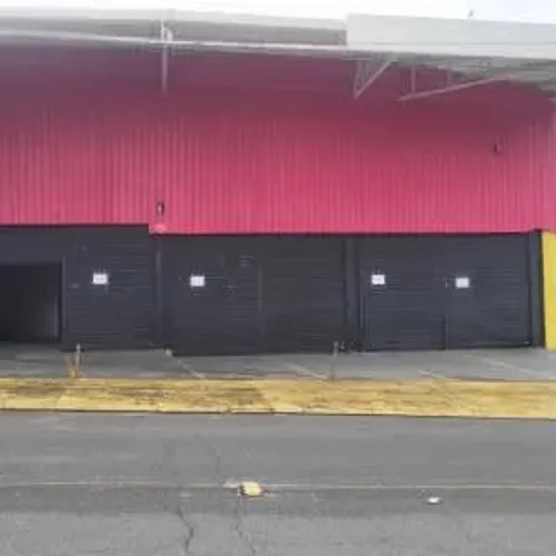 Galpão na Avenida Casa Verde, 394 394 m²