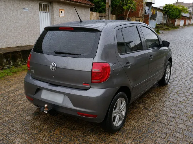 Volkswagen Fox 1.0 MI Total Flex 8V 5P 2011