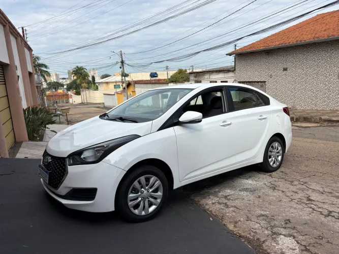Hyundai HB20S C.style/c.plus1.6 Flex 16V Aut. 4P 2019