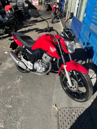 Fan 160 24 com apenas km 30500 ipva 26 pago 