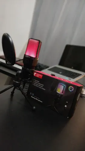 Microfone condensador gamer RGB