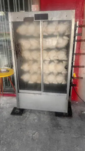 Máquina de galeto 6 espetos