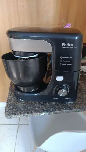 Batedeira planetária Philco 