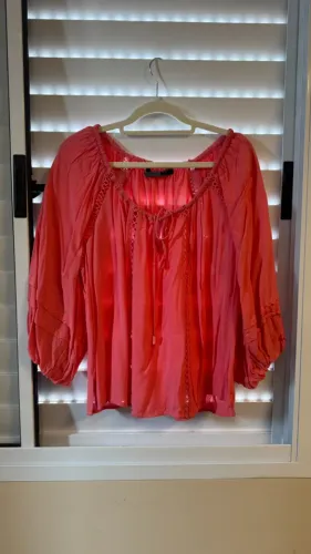 Bata Feminina Shoulder Coral/Salmão com Renda - Tamanho G