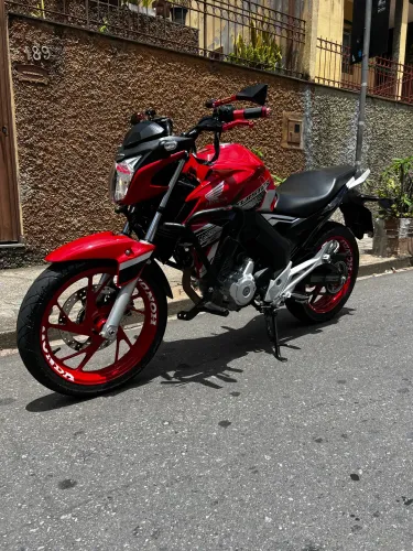 Twister com ABS novinha de garagem