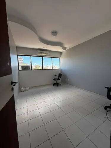 Sala comercial a venda ou aluguel com 34m² - Pinheiro - Maceió - AL