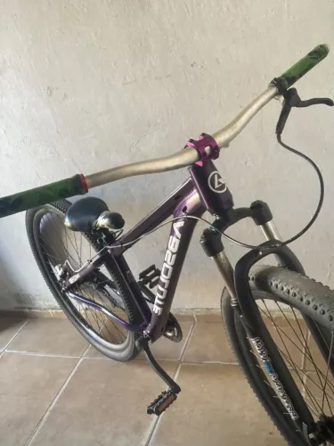 Bike absolute Nero 5 tamanho 13