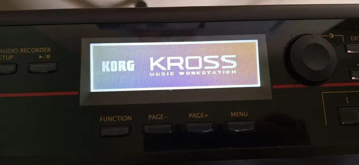 Korg Kross 1 61 teclas