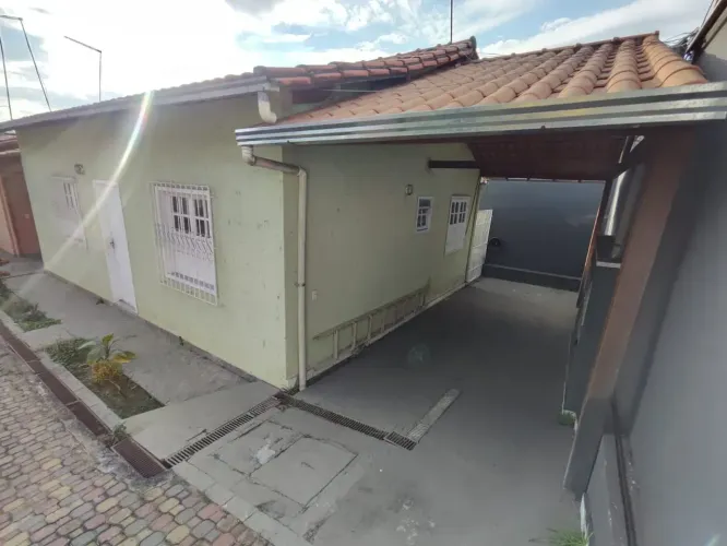 Imóvel para aluguel com 3 quartos em Centro - Santa Luzia - MG