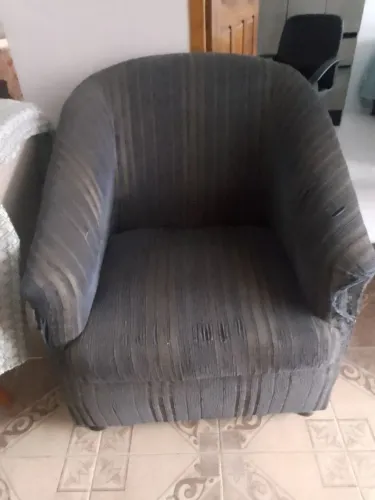 Doação de duas poltronas