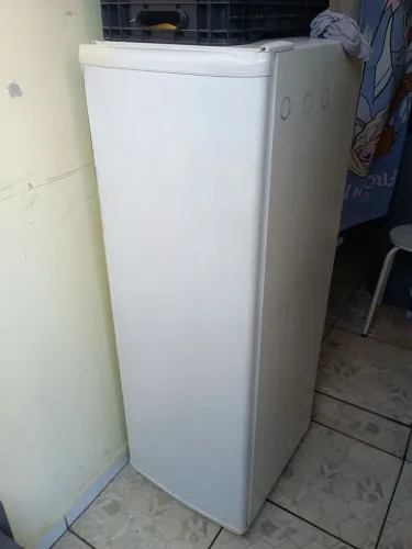 GELADEIRA funcionando 