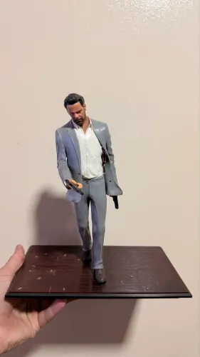 Max Payne estátua ps3